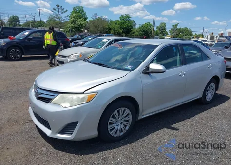 2012 Toyota Camry Le z USA, uszkodzony, nr VIN 4T1BF1FKXCU151409
